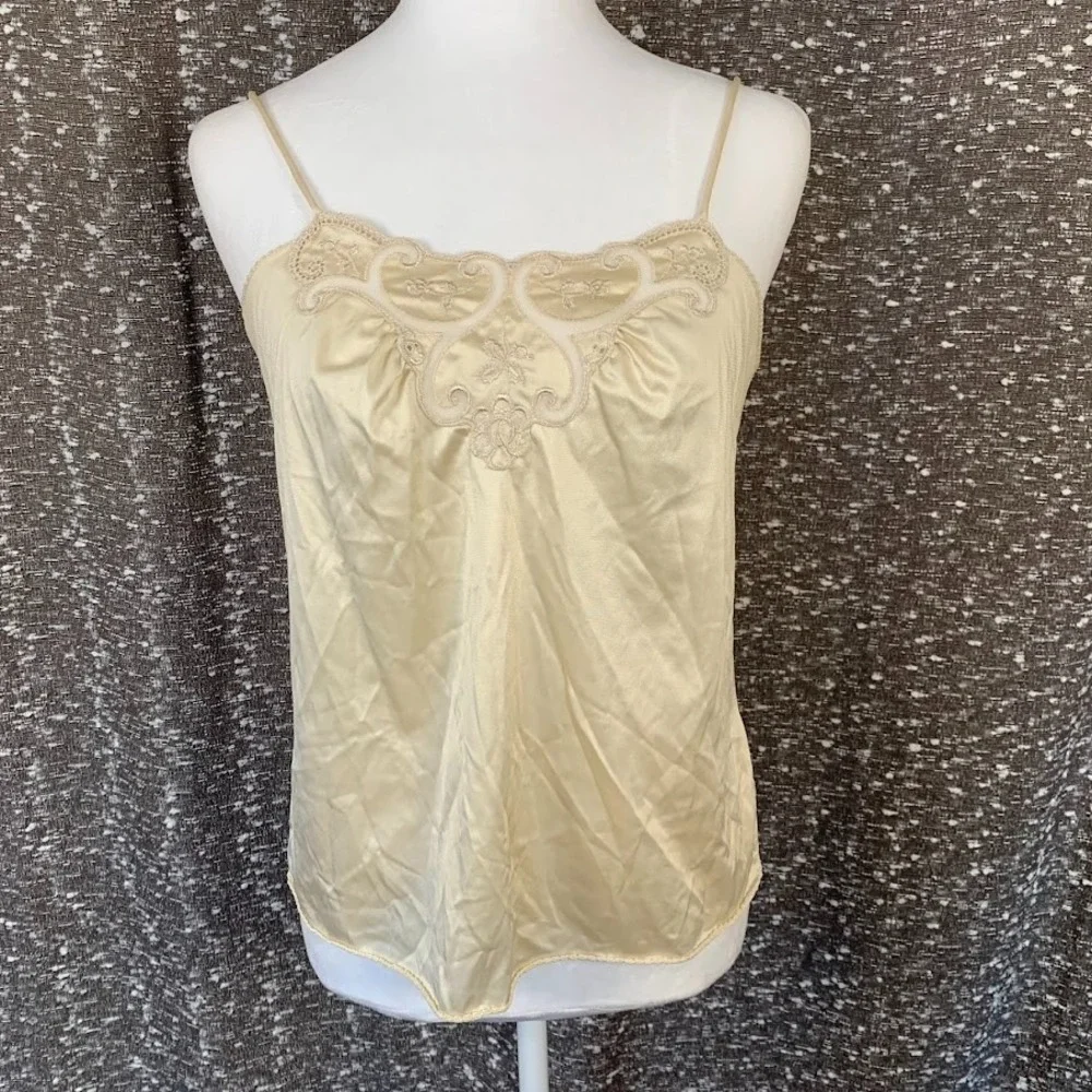 Vintage 70s Vanity Fair Satin Camisole Ship‎ Top Embroidered Women's 34